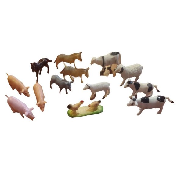 Lot of 13 Plastic Toy Farm Animals Mixed Lot Pigs Horses Cows Sheep Chickens - Picture 1 of 4
